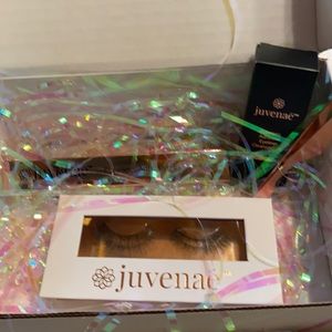 Juvenae eyelash (daisy)